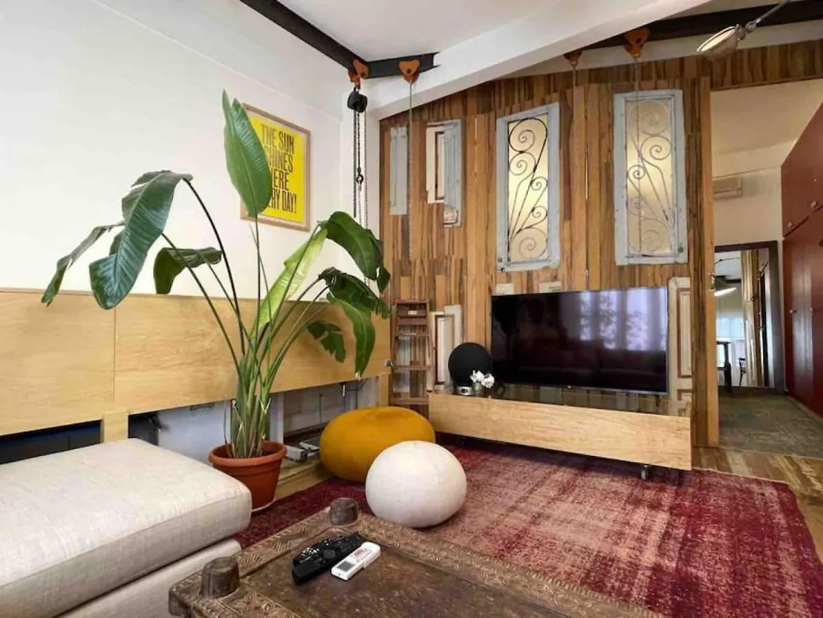 Designer 1Br Apt In Gemmayze Beirut 0*,  Lebanon