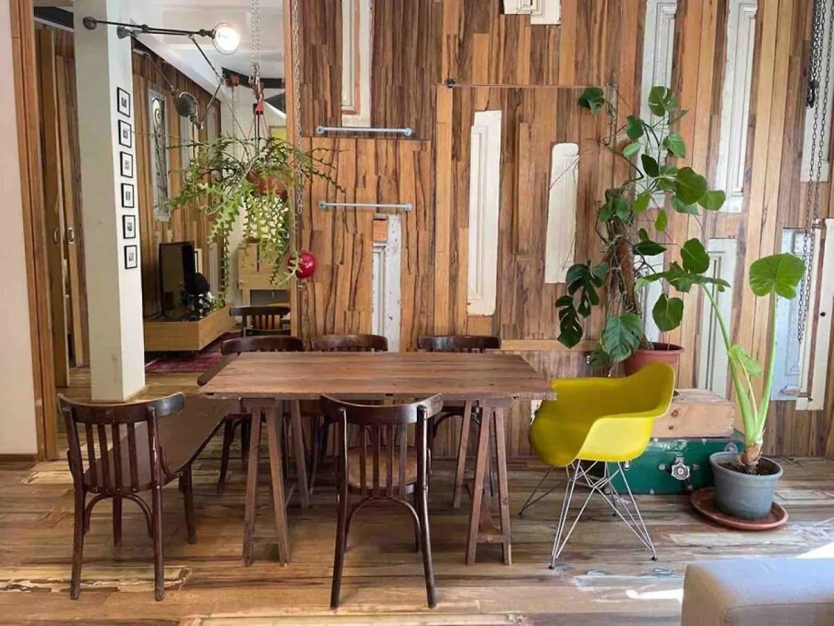 Designer 1Br Apt In Gemmayze Beirute Líbano